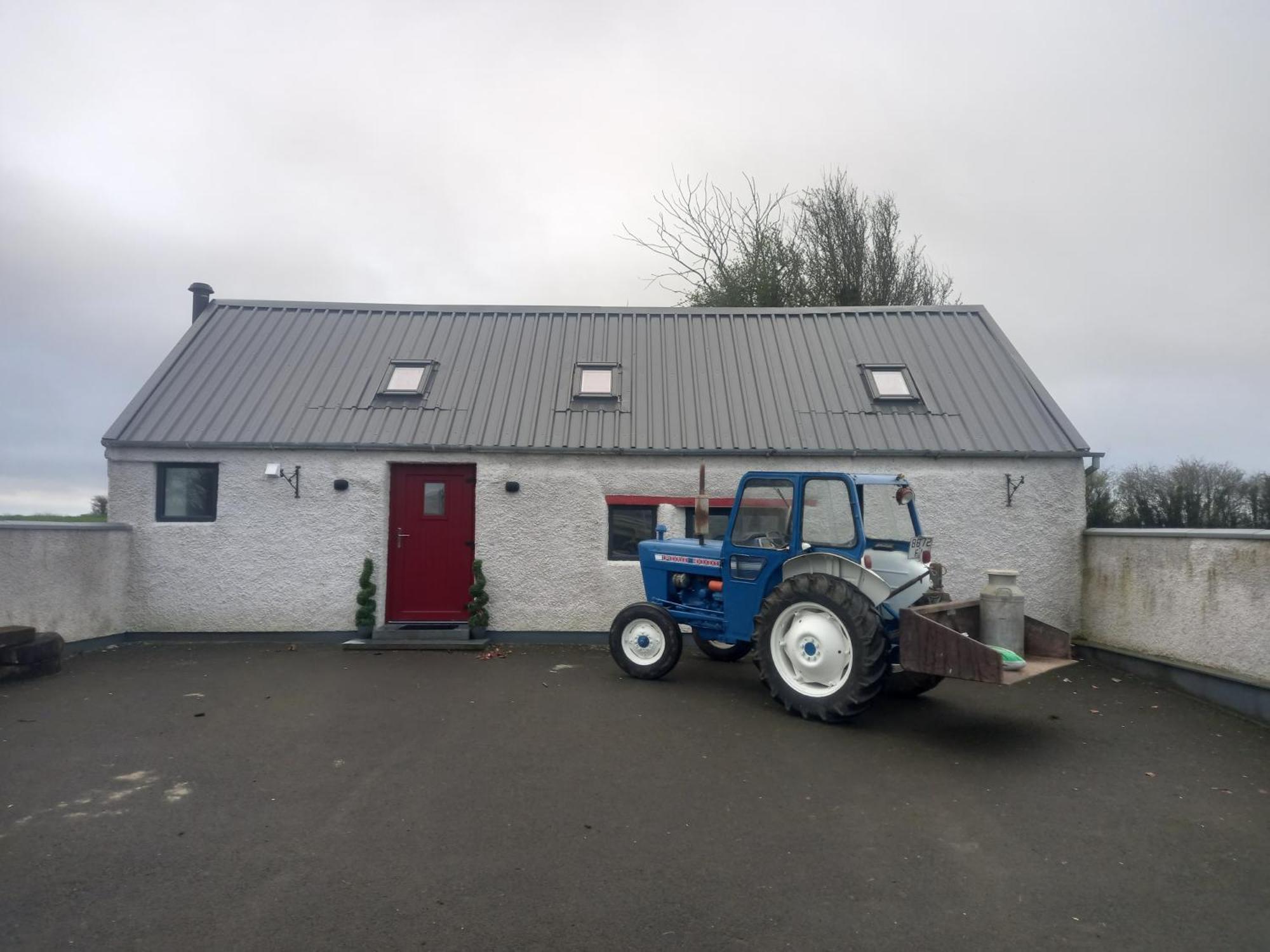 Kitty'S Cottage - Horse And Jockey, Cashel 瑟勒斯 外观 照片